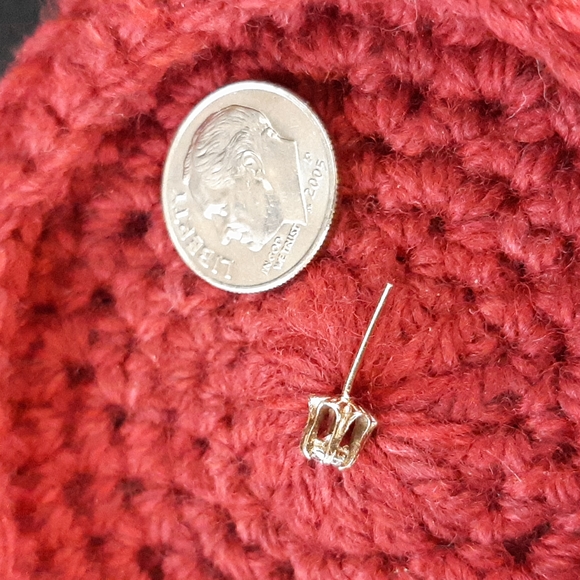 One .14ct Round Cut 3.25mm Diamond Earring - Picture 5 of 8